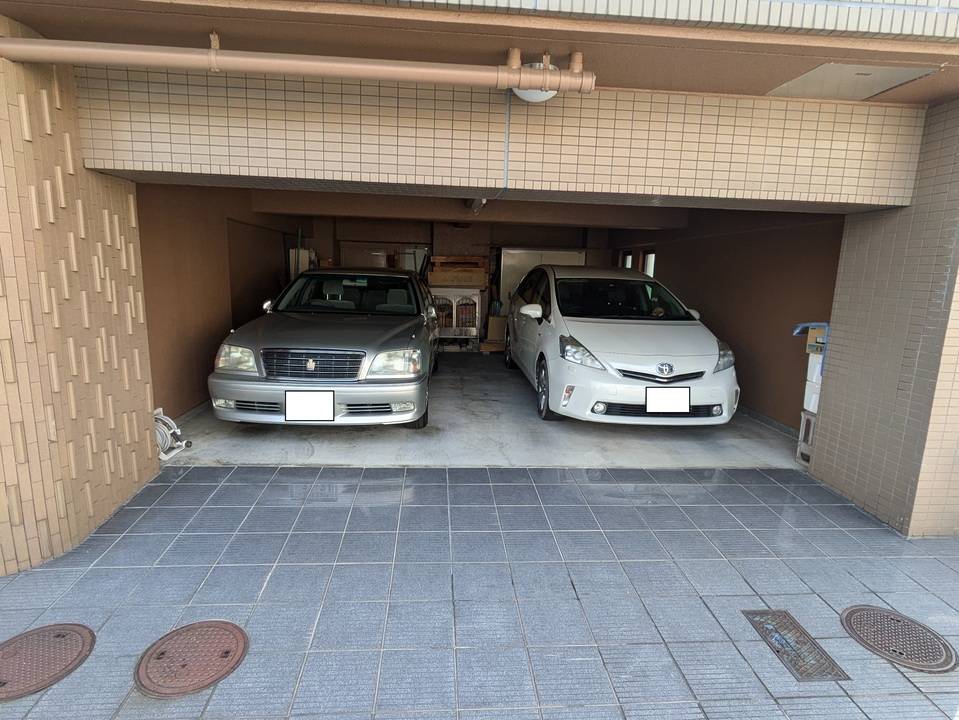 駐車場　駐車場