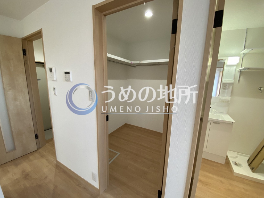 収納　ウォークインクローゼット