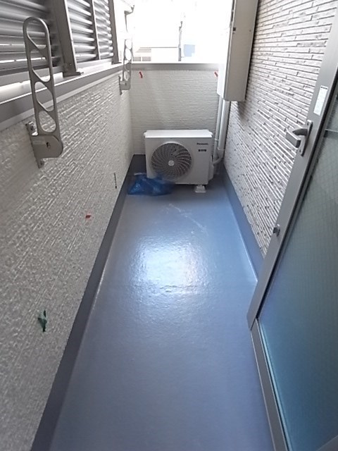 バルコニー　外からの目が気にならないバルコニーで洗濯物が干せます