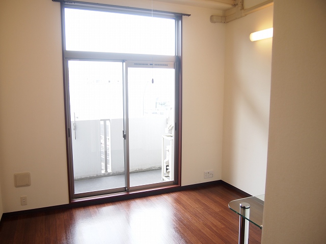 居室・リビング　※同物件別部屋参考写真