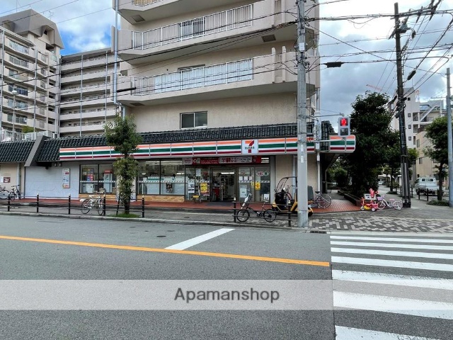 コンビニ　セブンイレブン（コンビニ）まで163m