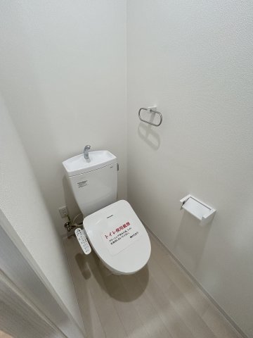 トイレ　※別号室参考画像