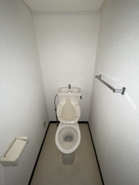 トイレ　別部屋参考写真