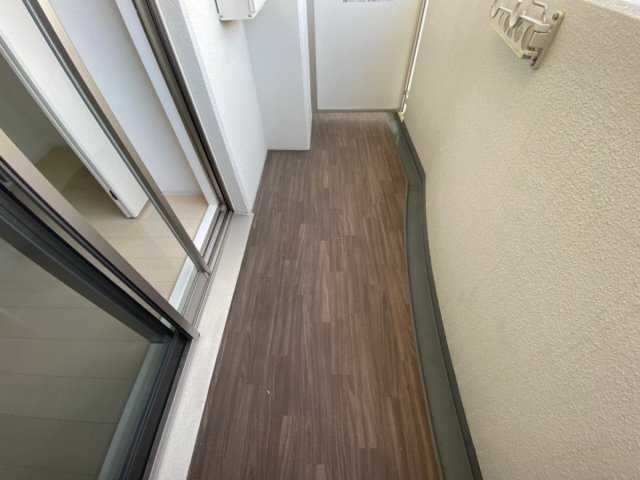 バルコニー　お洗濯にも便利なバルコニー付き