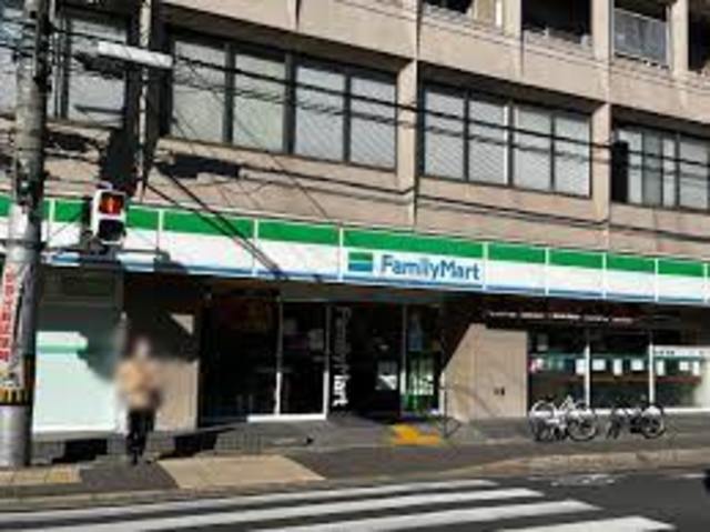 コンビニ　ファミリーマート丸太町猪熊店（コンビニ）まで502m