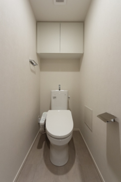 トイレ　※写真は同タイプ住戸です。
