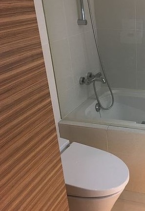トイレ　別号室参考写真