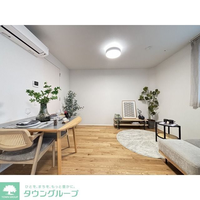 居室・リビング　【家具・家電の備え付けはありません】