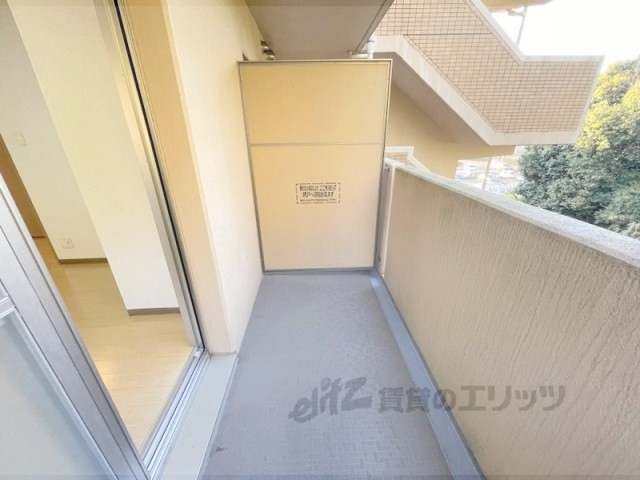 バルコニー　６．３帖側