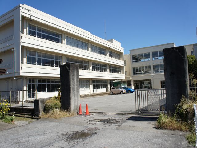 小学校　鹿沼市立東小学校（小学校）まで1540m
