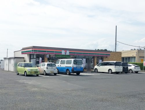 コンビニ　セブンイレブン　水戸さくら通り店（コンビニ）まで689m