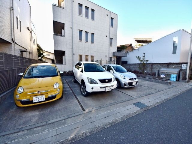 駐車場　★★駐車場★★