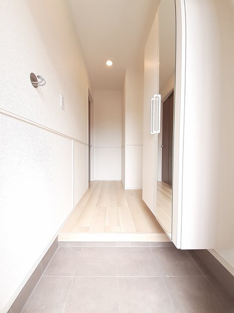 玄関　図面と現状に相違がある場合には現状を優先