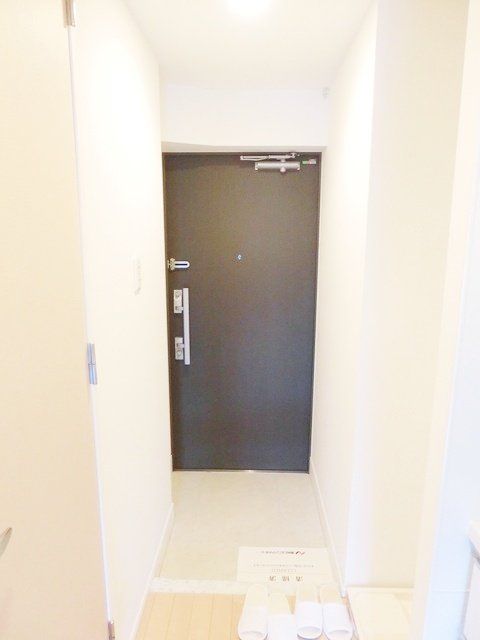 玄関　お部屋探しは株式会社　タウンハウジング　までお気軽にお問合…