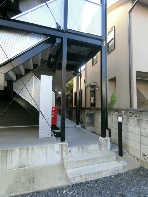 エントランス　ゆとりのあるエントランスです