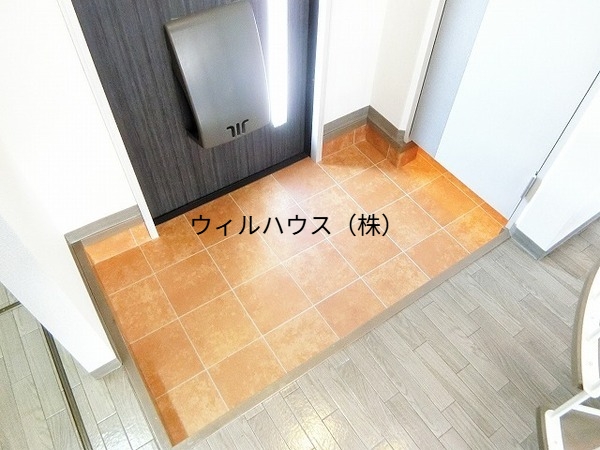 玄関　玄関収納あり！