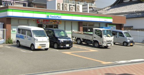 コンビニ　ファミリーマート灘神前町店（コンビニ）まで554m