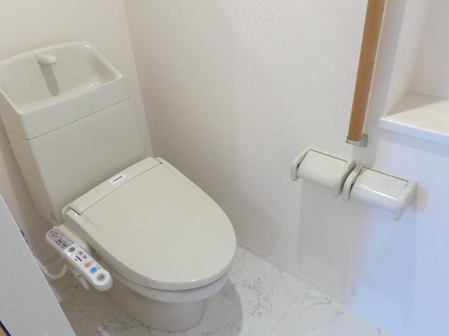 トイレ　シャワー付トイレ