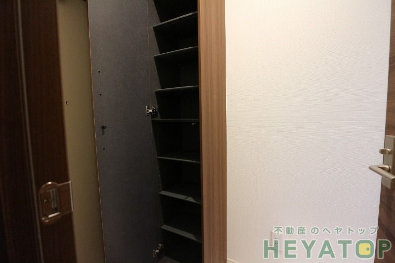 その他　玄関シューズボックス
