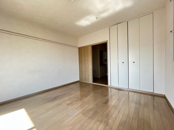 居室・リビング　※別部屋の写真です