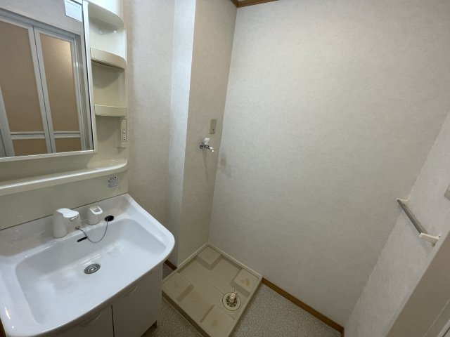洗面設備　同仕様写真