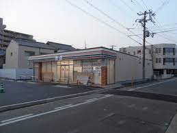 コンビニ　セブンイレブン 姫路船丘町店（コンビニ）まで342m