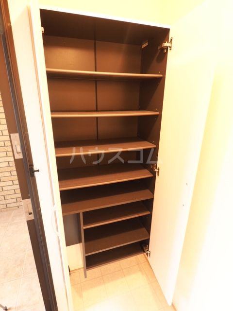 収納