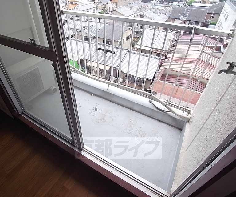 バルコニー　日当たり良好です。
