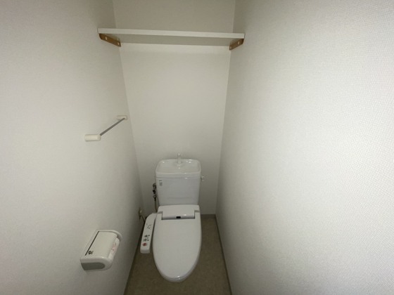 トイレ　※別部屋の写真です