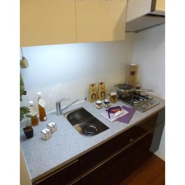 キッチン　※写真は同タイプ住戸です。
