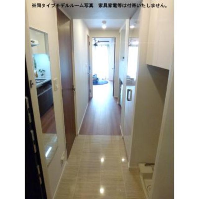 玄関　※写真は同タイプ住戸です。