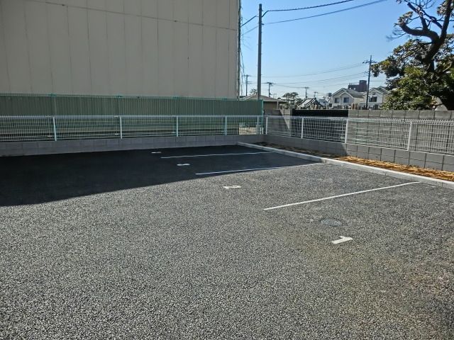 駐車場　敷地内駐車場
