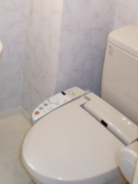 トイレ　シャワートイレ