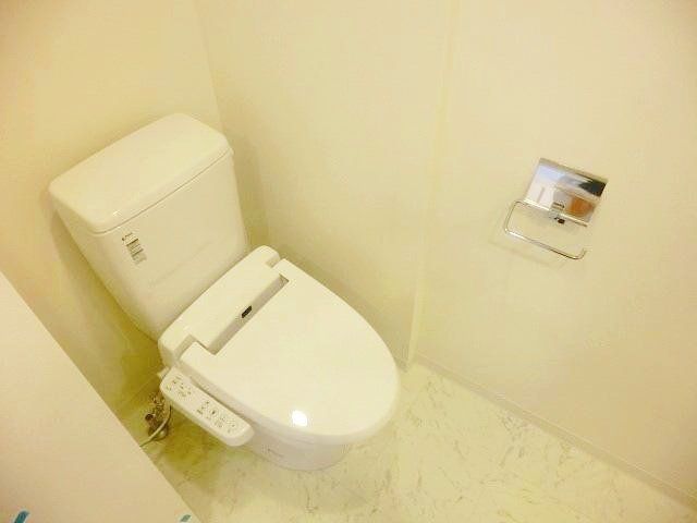 トイレ　お部屋探しは株式会社　タウンハウジング　までお気軽にお問合…