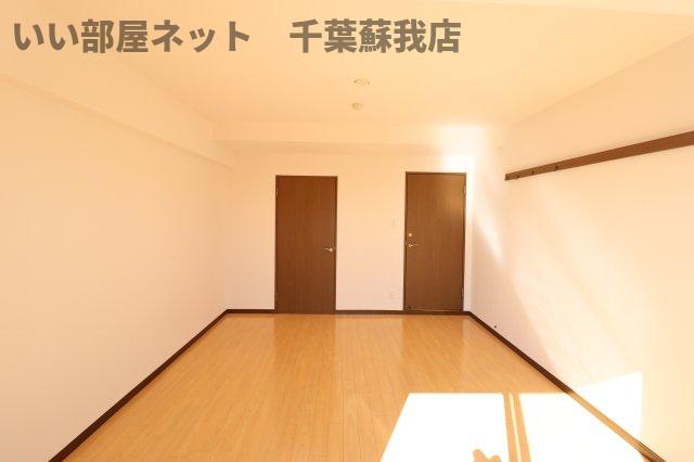 その他部屋・スペース　落ち着いて過ごせるお部屋なので、寝室にいかがでしょうか