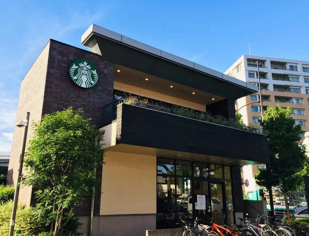 飲食店　スターバックスコーヒー 用賀店（飲食店）まで922m