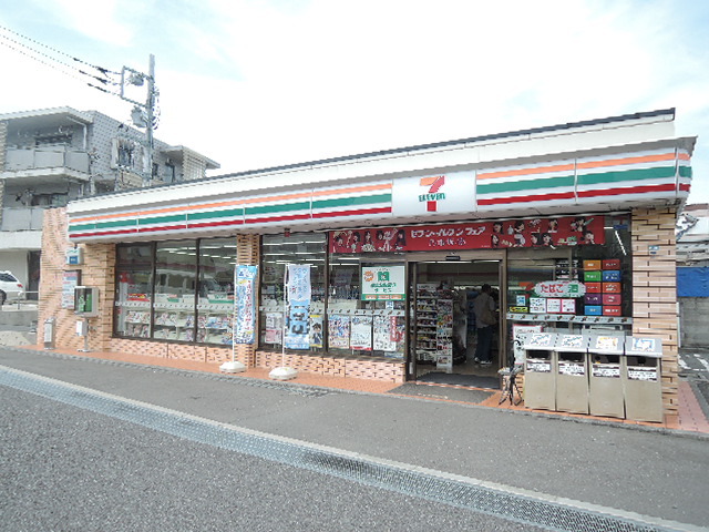 コンビニ　セブンイレブン横浜笹堀店（コンビニ）まで366m