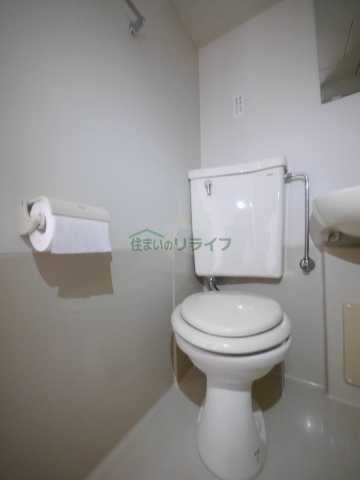 トイレ　新宿御苑ダイカンプラザ