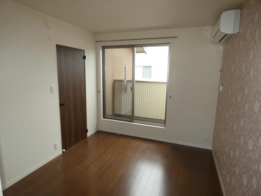 その他　洋室5帖