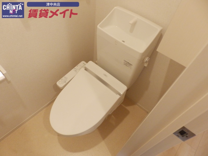 トイレ　同タイプ部屋写真です。