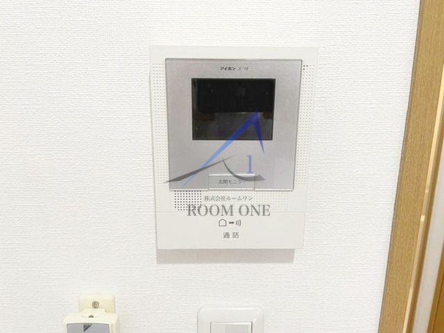 セキュリティ　モニター付きインターホンです。