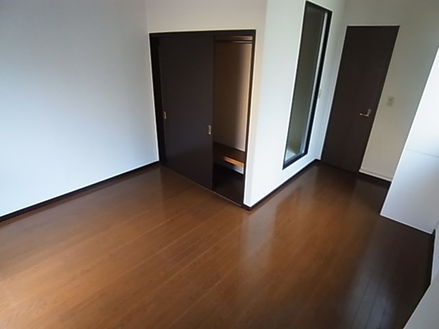 居室・リビング　同一物件別部屋写真