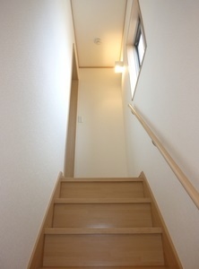 玄関　階段