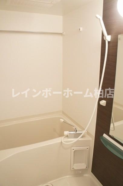 バス・シャワールーム　浴室乾燥機があります
