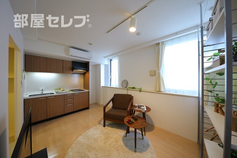 居室・リビング　家具家電はモデルルームのイメージとなります