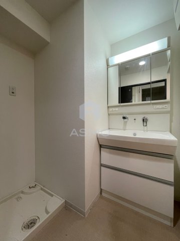 洗面設備　同マンション別部屋　参考写真