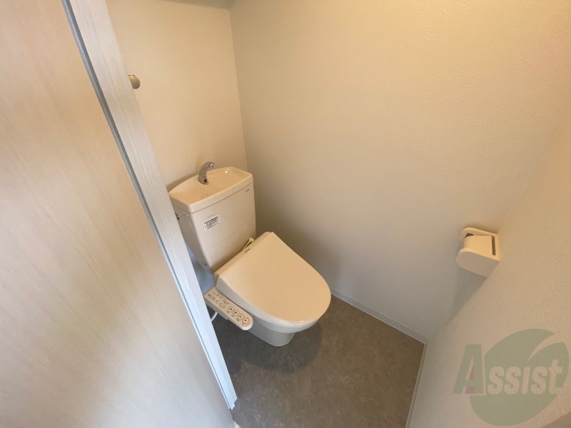トイレ　トイレです。ウォシュレット付を探している方、おすすめです！