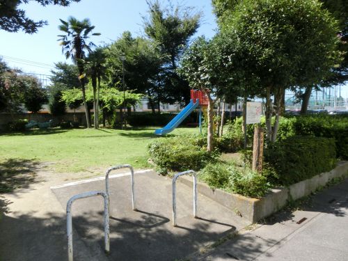 公園　シティハウス公園（公園）まで303m