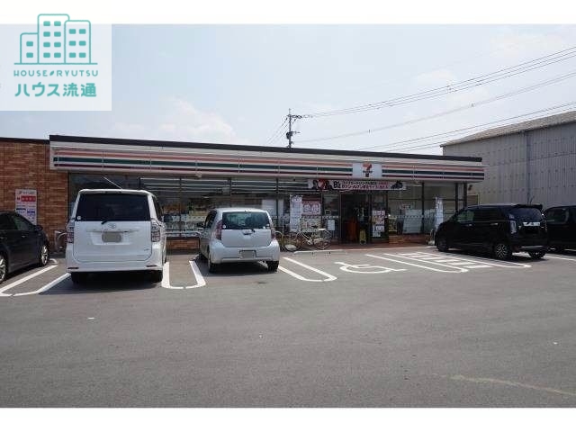 コンビニ　セブンイレブン鳥栖姫方町店（コンビニ）まで263m