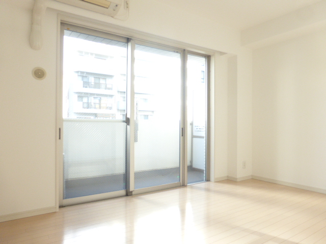 居室・リビング　居室※別部屋参考写真